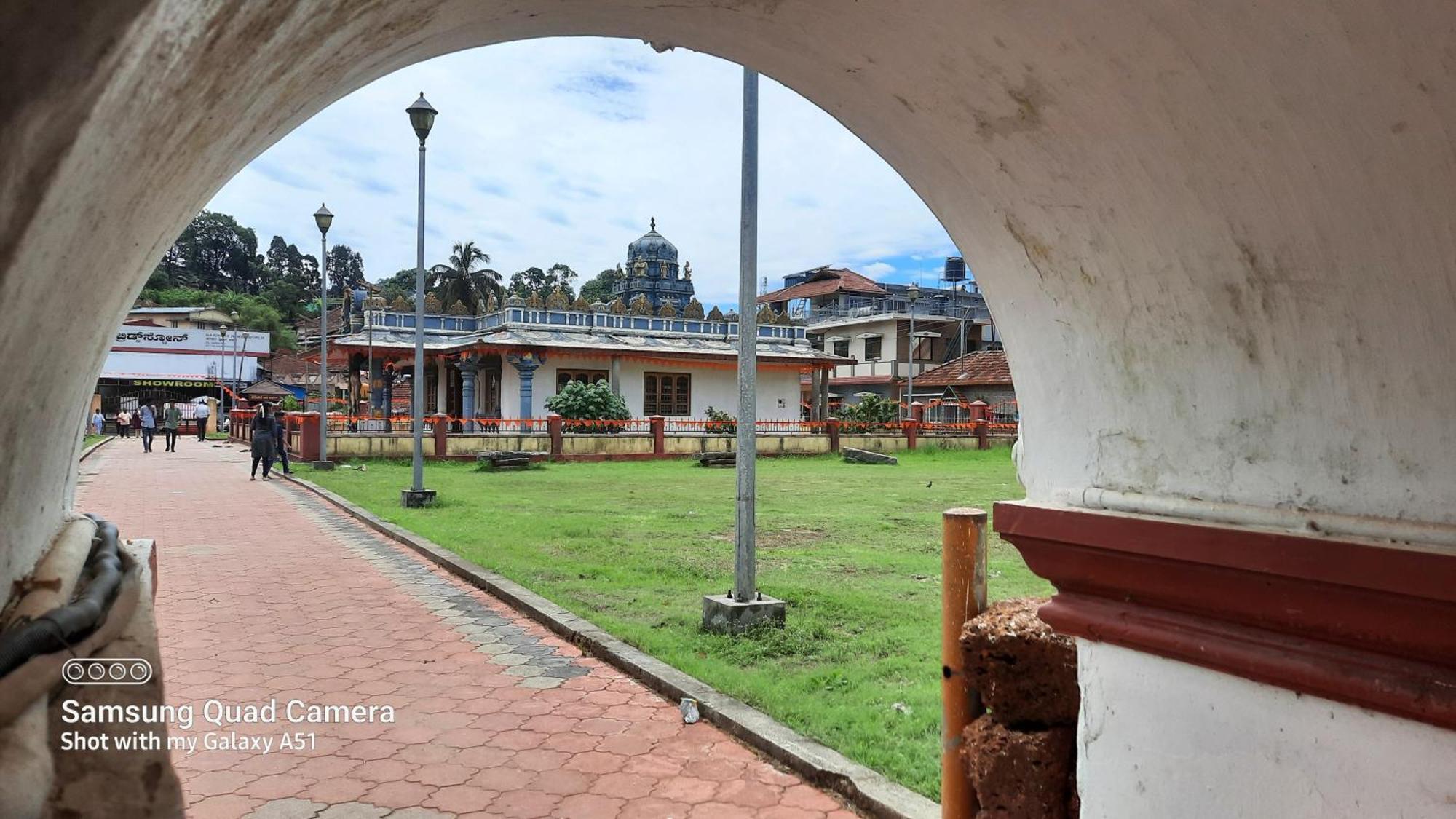 Varam Homestay Madikeri Exteriér fotografie